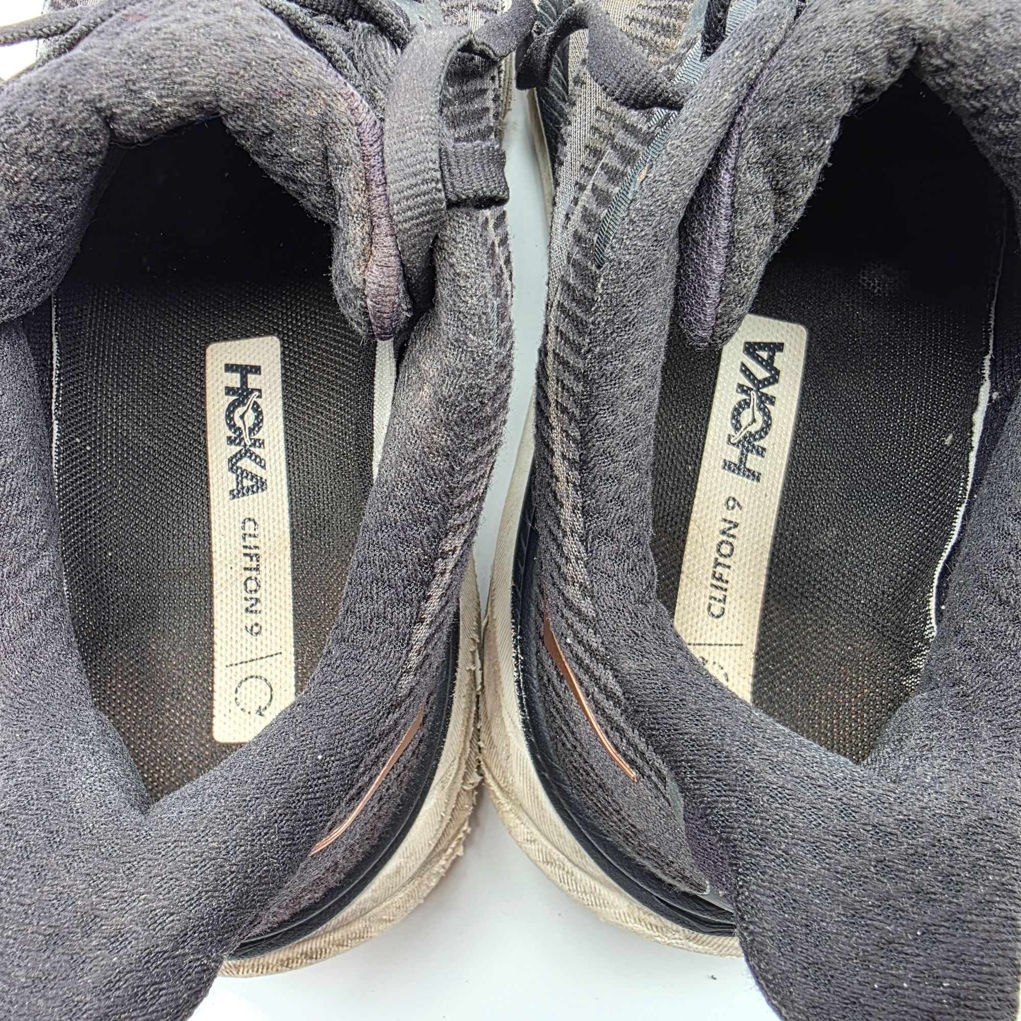 Hoka Hoka One One Clifton 9 Womens Size 8 B Black Athletic Shoe Size US 8 / IT 38 - 5 Thumbnail