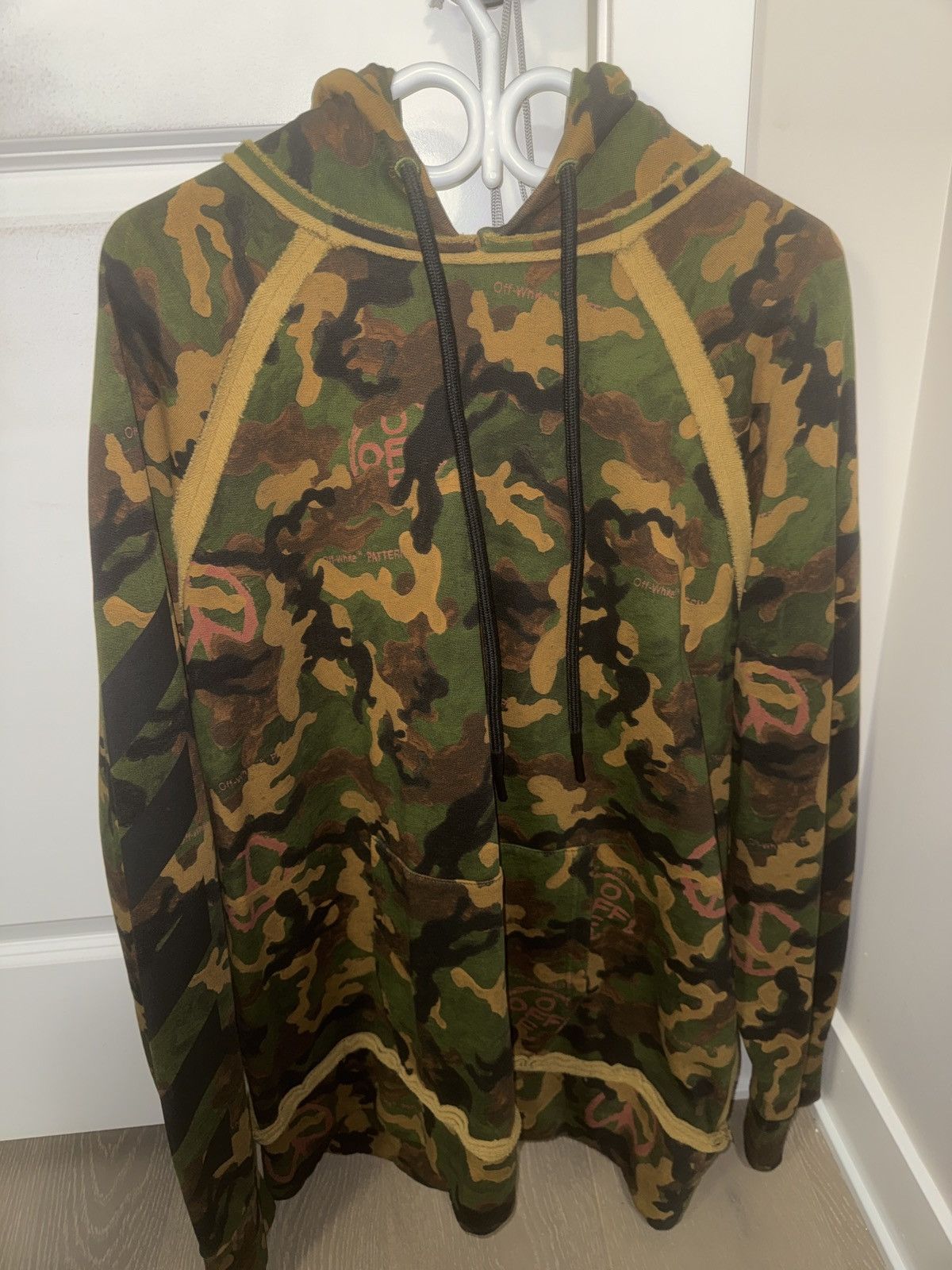 Off-White Camo Off-White Hoodie Size US M / EU 48-50 / 2 - 1 Thumbnail