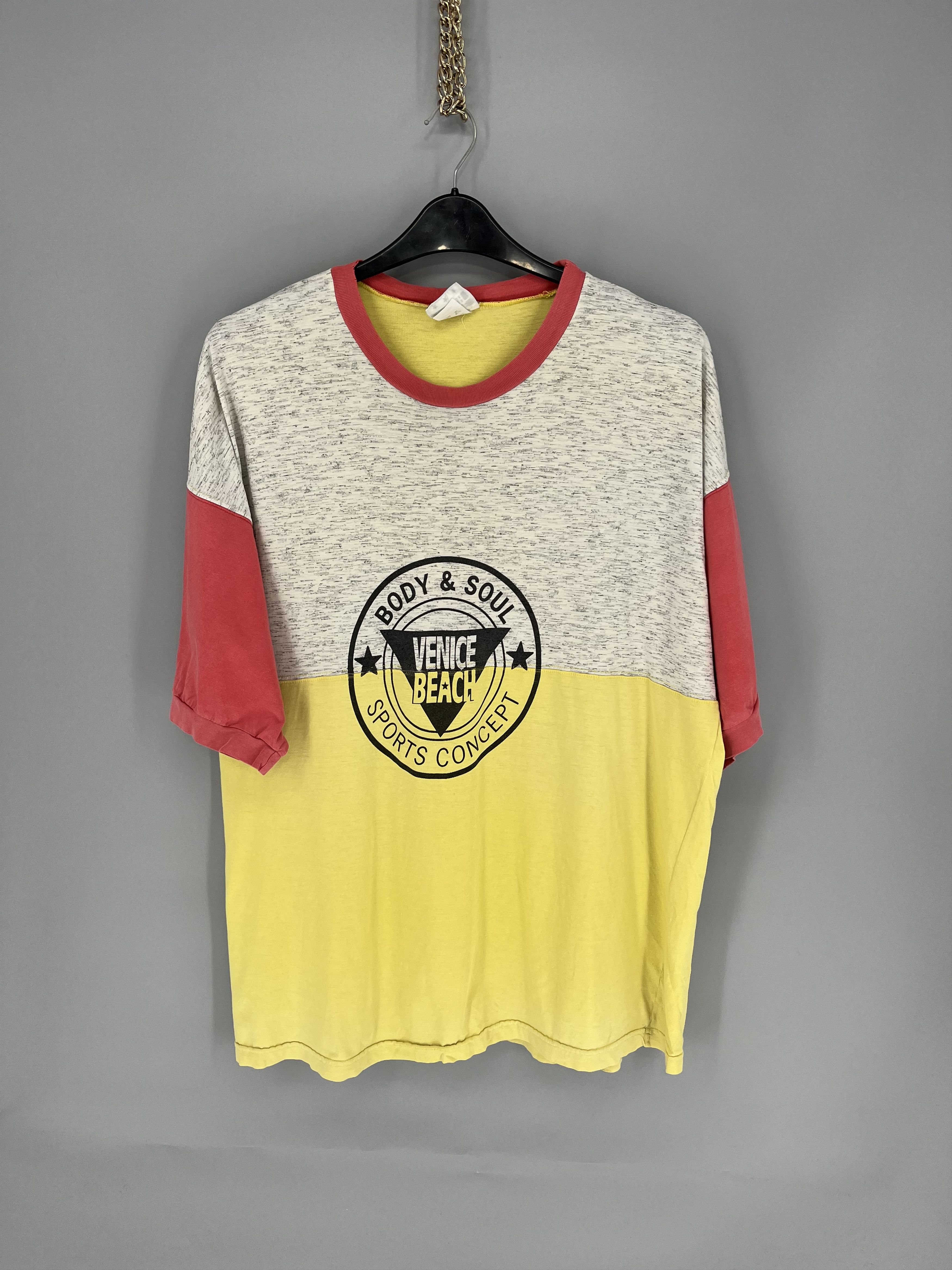 Vintage Vintage 90s Venice Beach T Shirt XLarge Size US XL / EU 56 / 4 - 1 Thumbnail