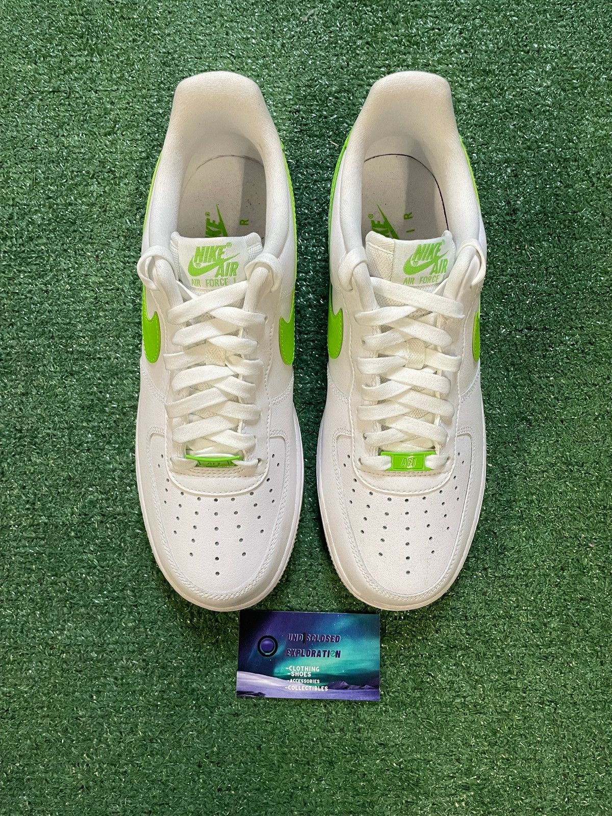 Nike Nike Air Force 1 low white action green Size US 9.5 / EU 42-43 - 2 Thumbnail