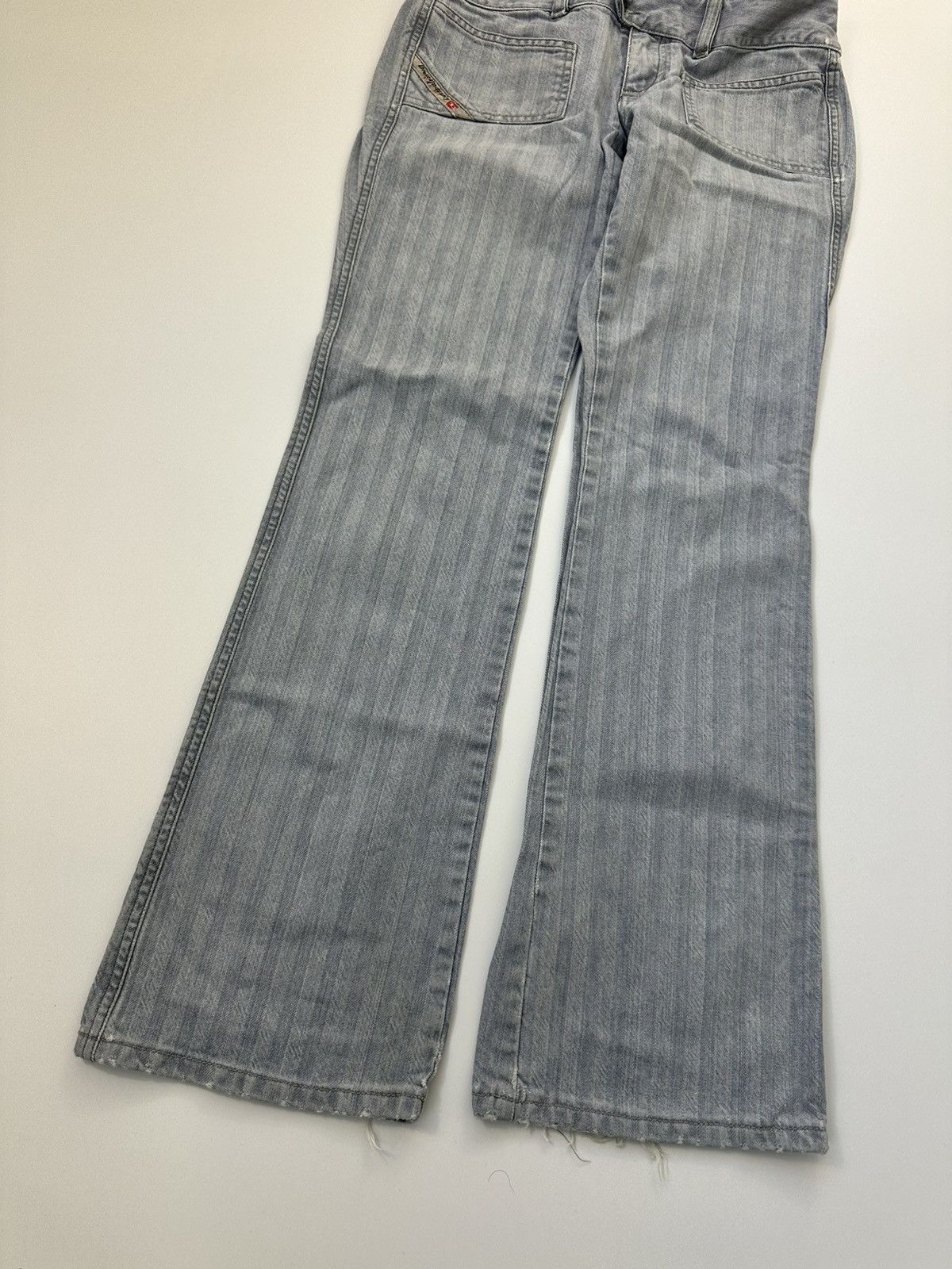 Diesel Diesel Flared Light Denim Jeans 27 Size Made In Italy Size 27" / US 4 / IT 40 - 7 Thumbnail