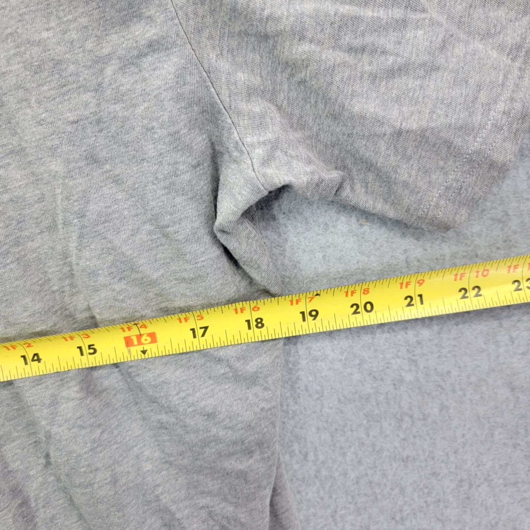 Under Armour Under Armour shirt Men's L Gray Short Sleeve Loose Fit gym athletic wear Size US L / EU 52-54 / 3 - 6 Thumbnail