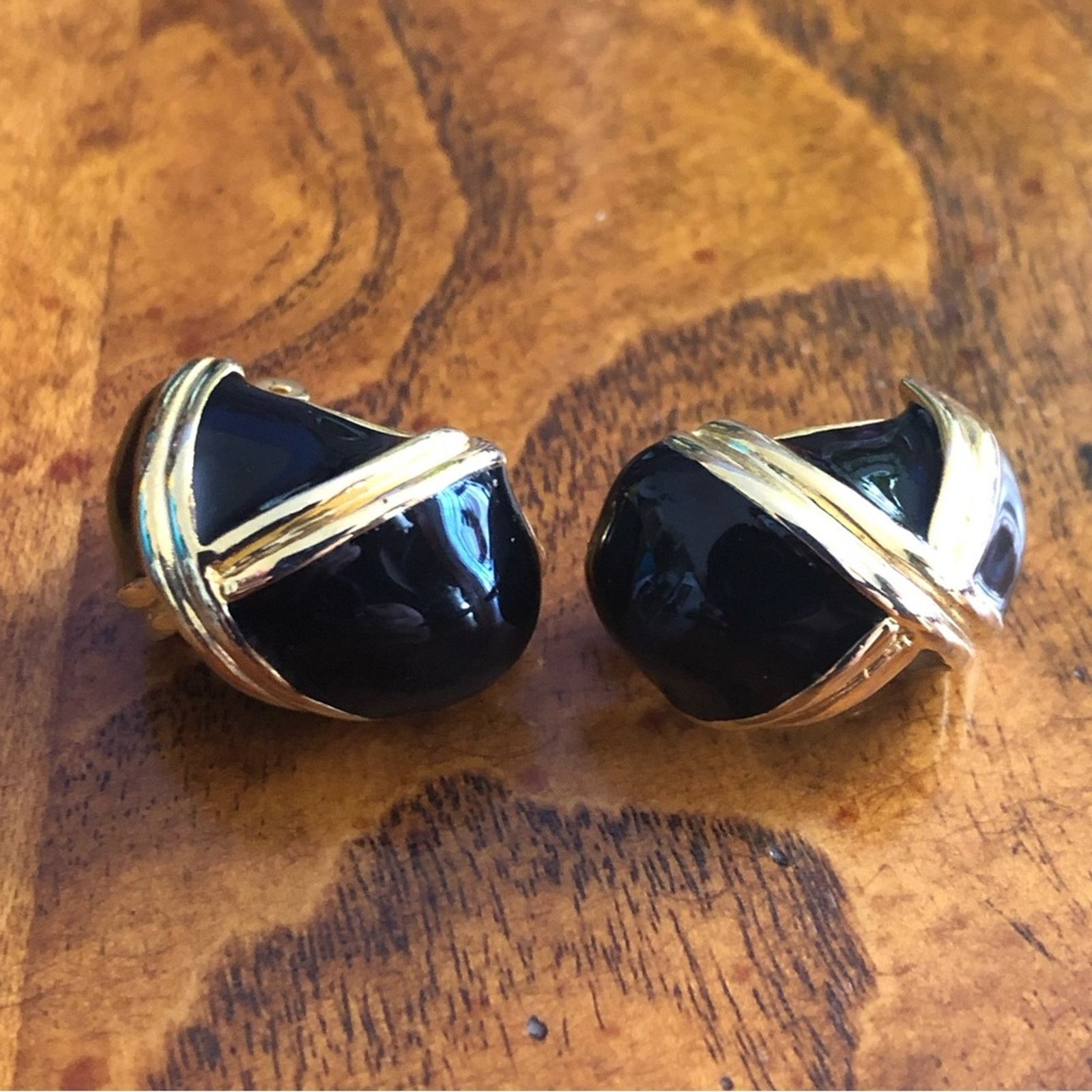 Vintage Vintage black and gold clip on earrings Size ONE SIZE - 2 Thumbnail