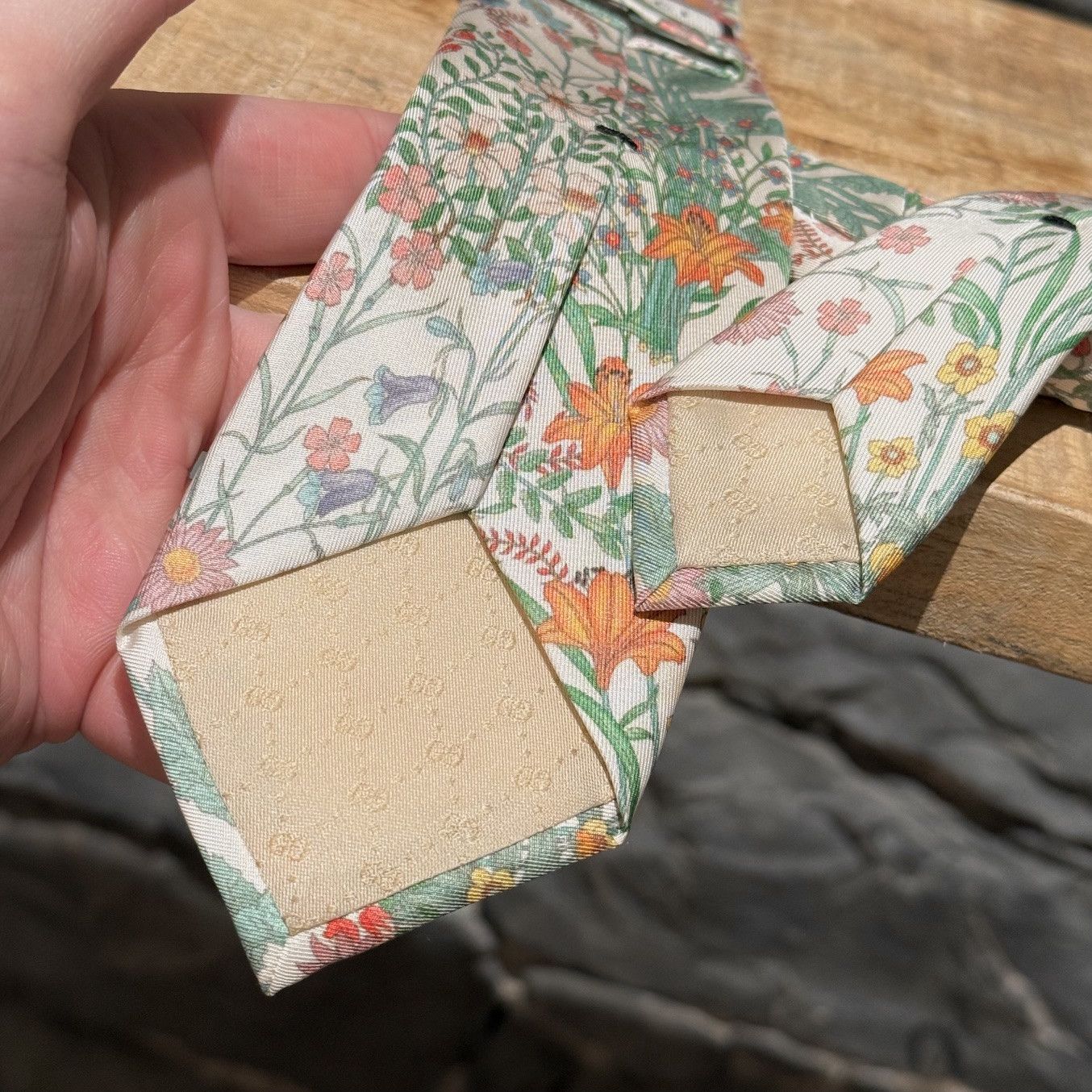 Gucci Gucci Ivory Multicoloured Floral Prints Silk Tie Size ONE SIZE - 5 Thumbnail