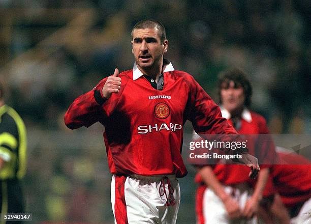 Umbro × Vintage Vintage 96/98 manchester united soccer football jersey L y2k Size US L / EU 52-54 / 3 - 2 Thumbnail