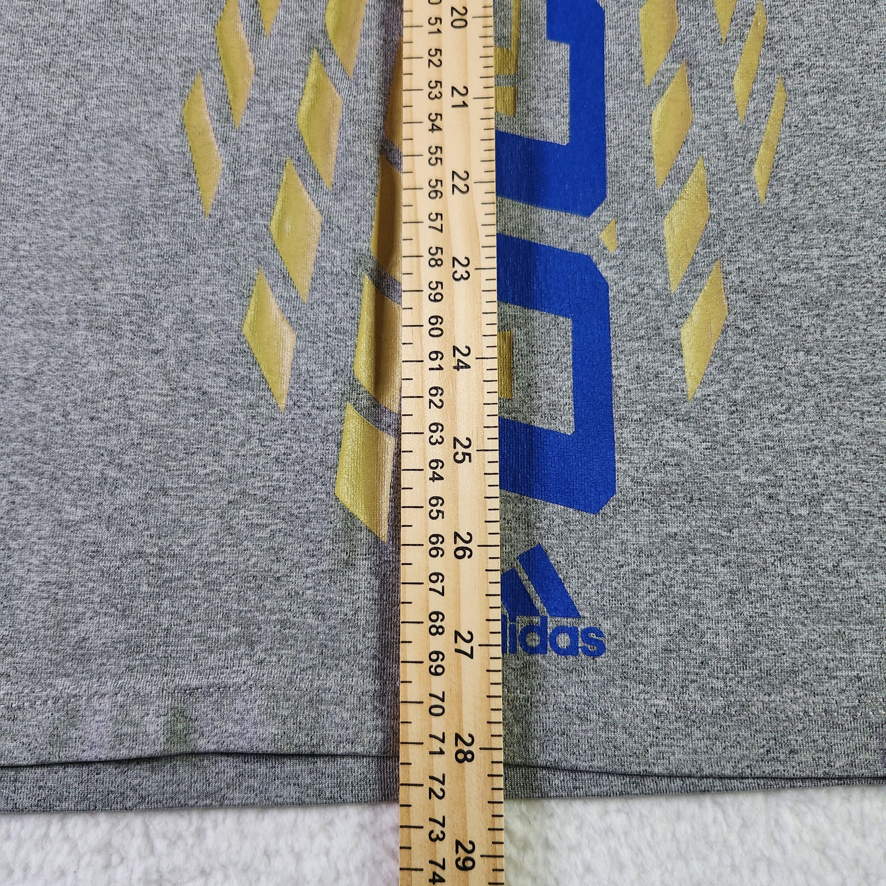 Adidas VINTAGE UCLA Bruins Adidas Activewear T-shirt Gray NCAA Size US M / EU 48-50 / 2 - 7 Thumbnail