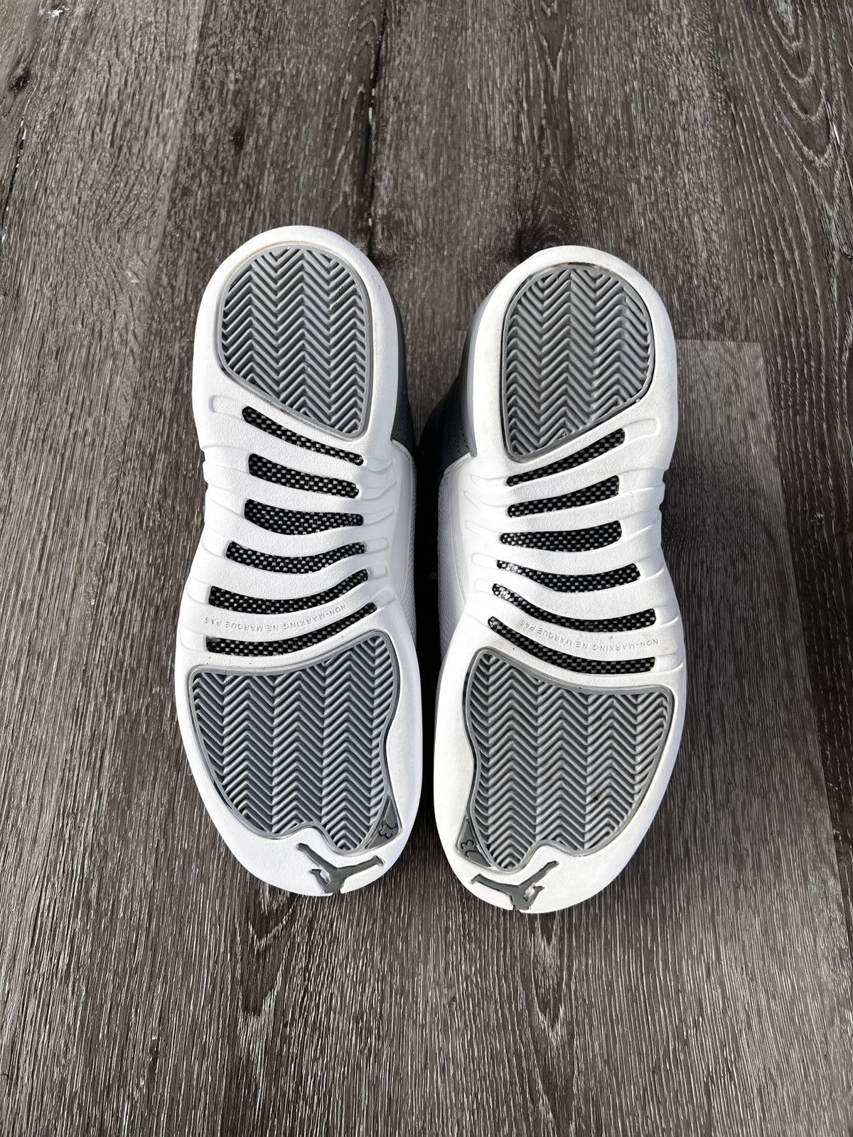 Jordan Brand Air Jordan 12 Retro “Stealth” (GS) **PRE-OWNED** Size US 7 / EU 40 - 5 Thumbnail