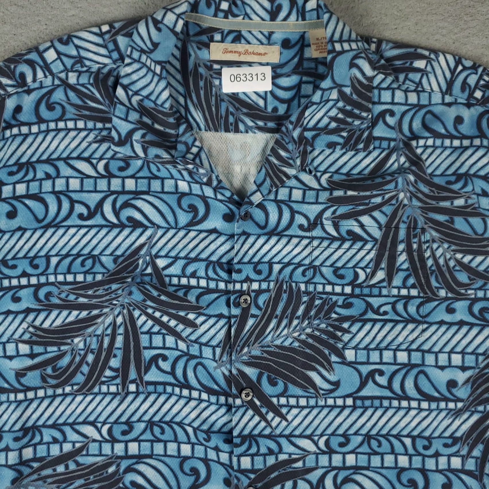 Tommy Bahama Tommy Bahama Shirt Mens XL Blue Silk Striped Button-Up Pockets Aloha Hawaiian Size US XL / EU 56 / 4 - 2 Thumbnail