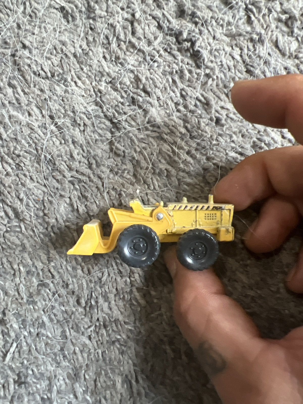 Hypebeast Maisto Tractor Shovel Size ONE SIZE - 4 Thumbnail