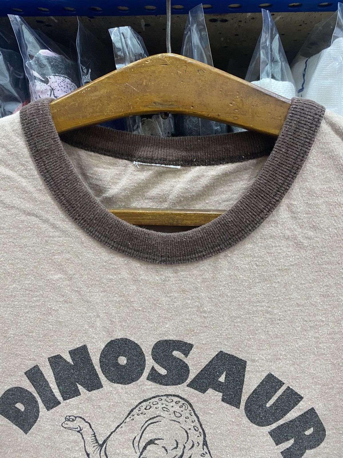 Vintage VINTAGE DINOSAUR JURASSIC PERIOD TSHIRT Size US M / EU 48-50 / 2 - 3 Thumbnail