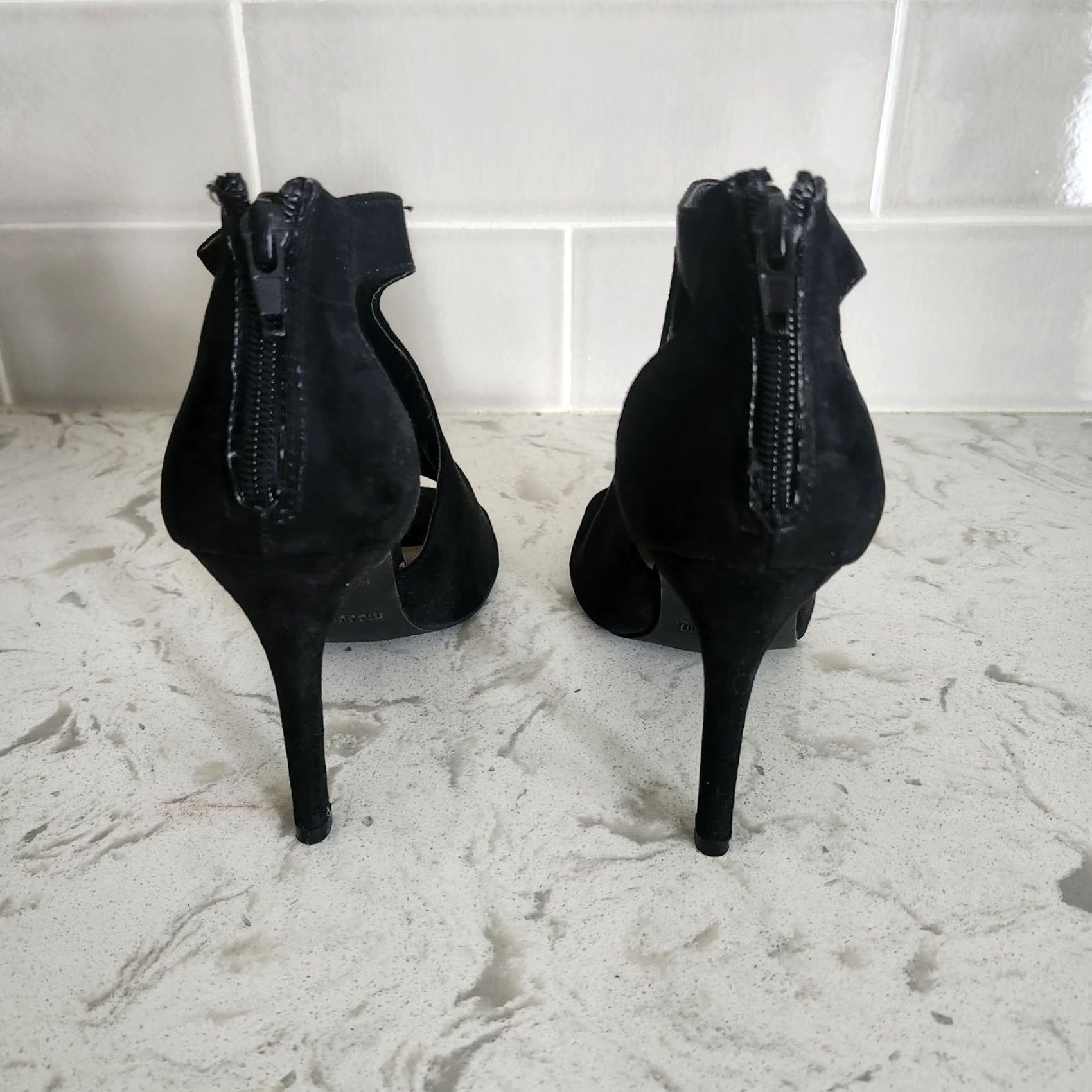Vintage Madden Girl Black Suede Open Toe Zipper Back Heels - Size 7 - Women - Heel - Party/Cocktail, Casual, Formal - Black - Zipper - City, Business, Party Size US 7 / IT 37 - 6 Thumbnail