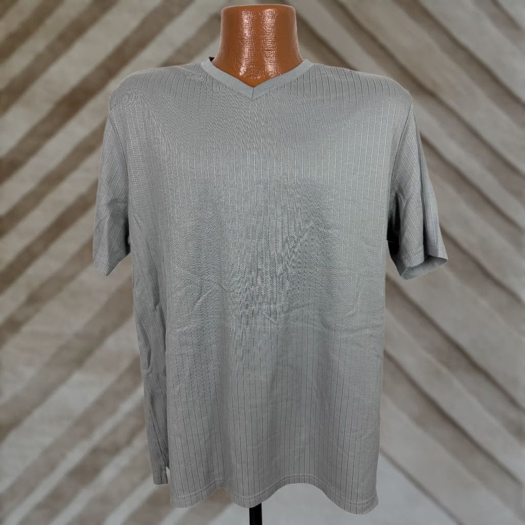 Joseph Abboud Joseph Abboud V-Neck Ribbed Shirt Men XL Gray T-Shirt Vintage 2000s Lightweight Outdoor Cotton Polyester Jersey Short Sleeve Size US XL / EU 56 / 4 - 1 Thumbnail