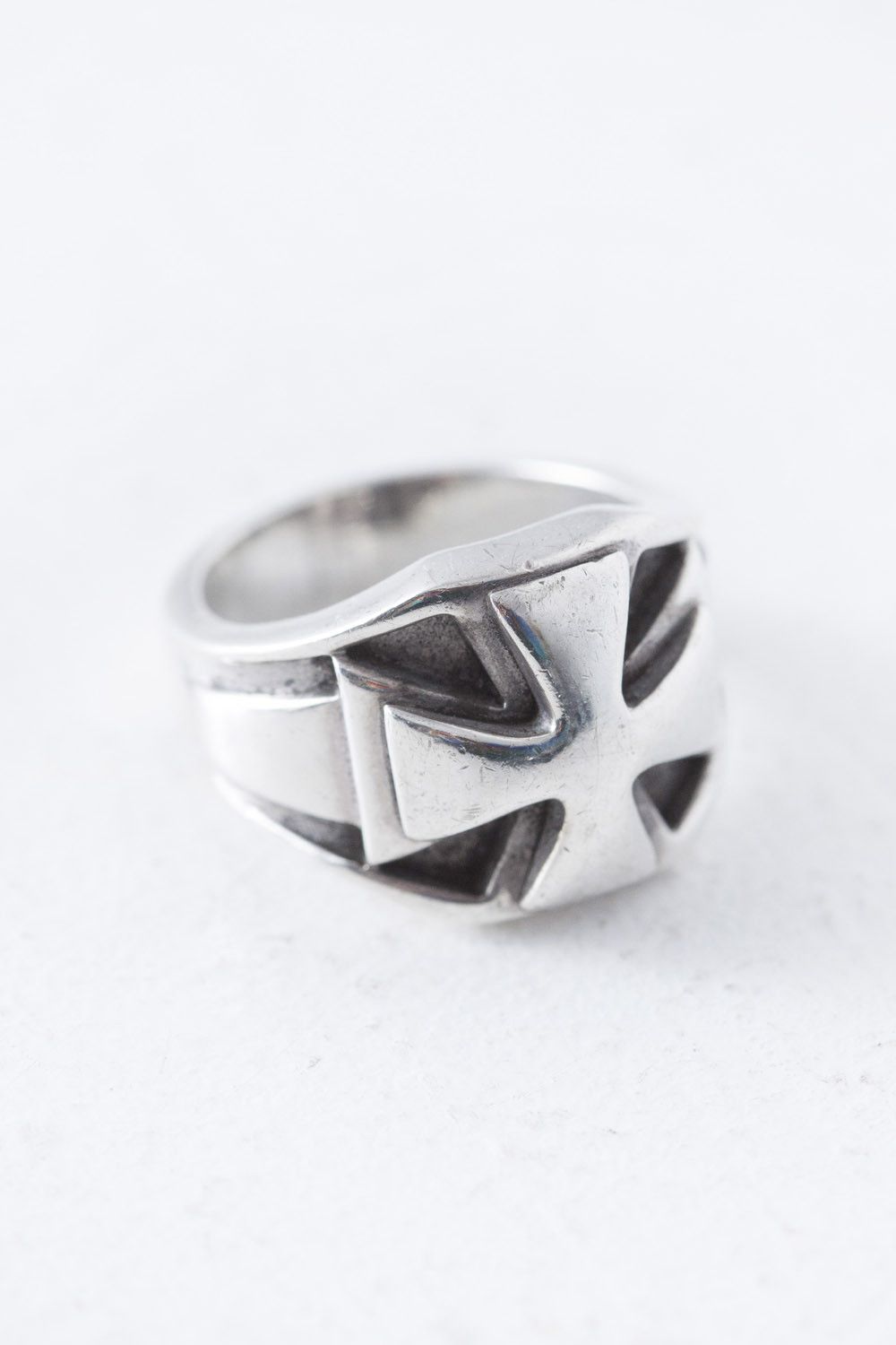 Silver cross ring US 7.5 xx