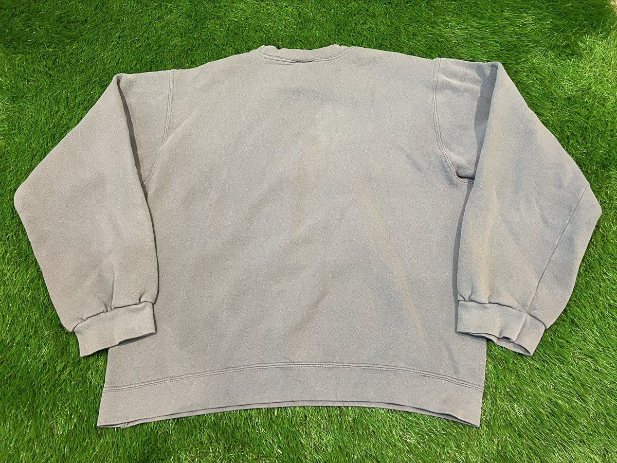 Nike Vtg 90s Nike Tonal Essential Swoosh Vintage Crewneck Sweater Size US M / EU 48-50 / 2 - 5 Thumbnail