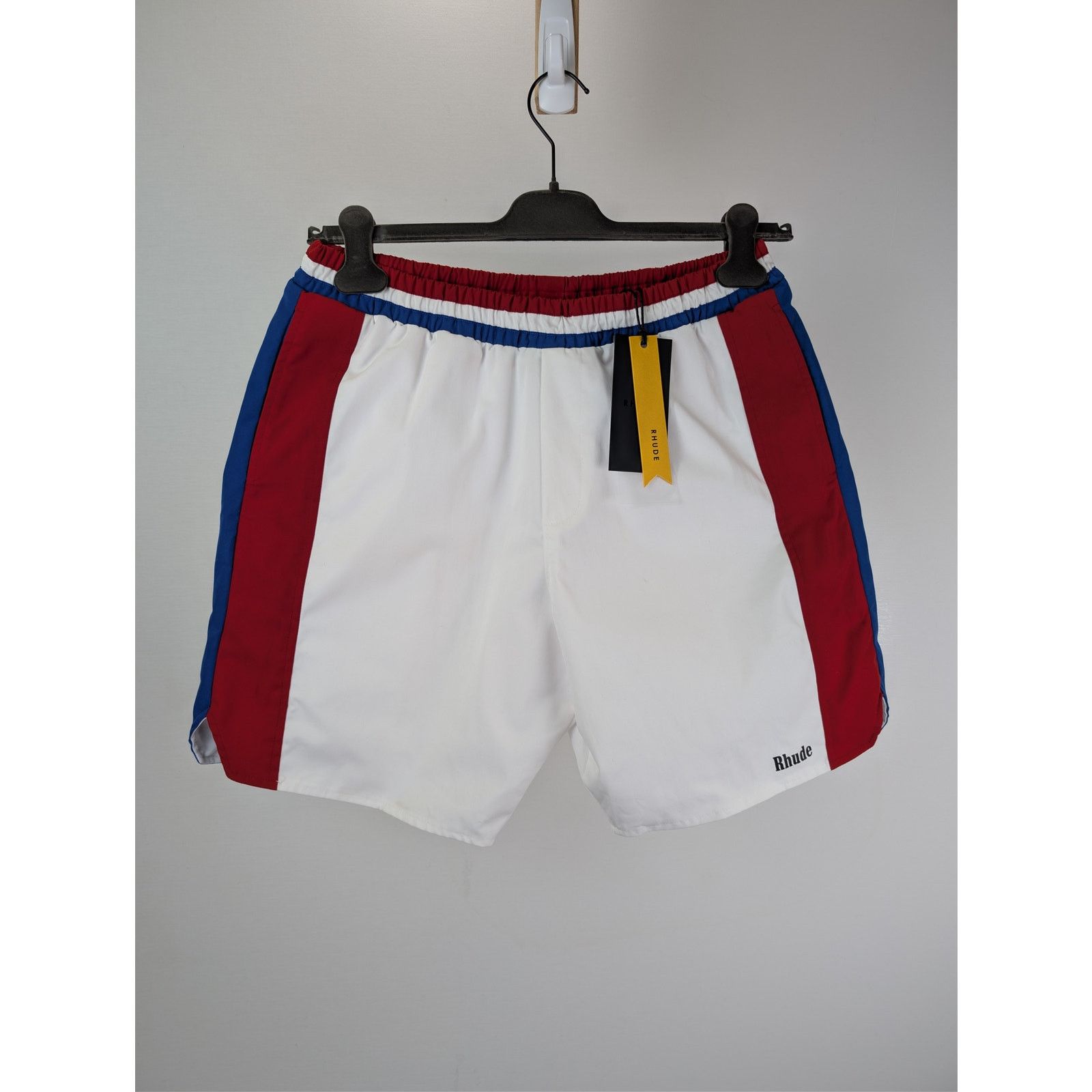 Rhude o1rshd1 CC20 Chevron Track Shorts in White/Blue/Red Size US 32 / EU 48 - 2 Thumbnail