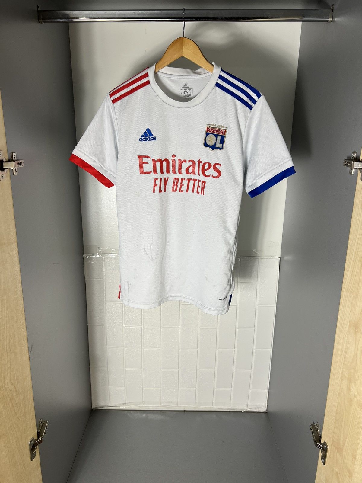Adidas VINTAGE ADIDAS OLYMPIQUE LYONNAIS LYON FRANCE SOCCER JERSEY Size US L / EU 52-54 / 3 - 3 Thumbnail