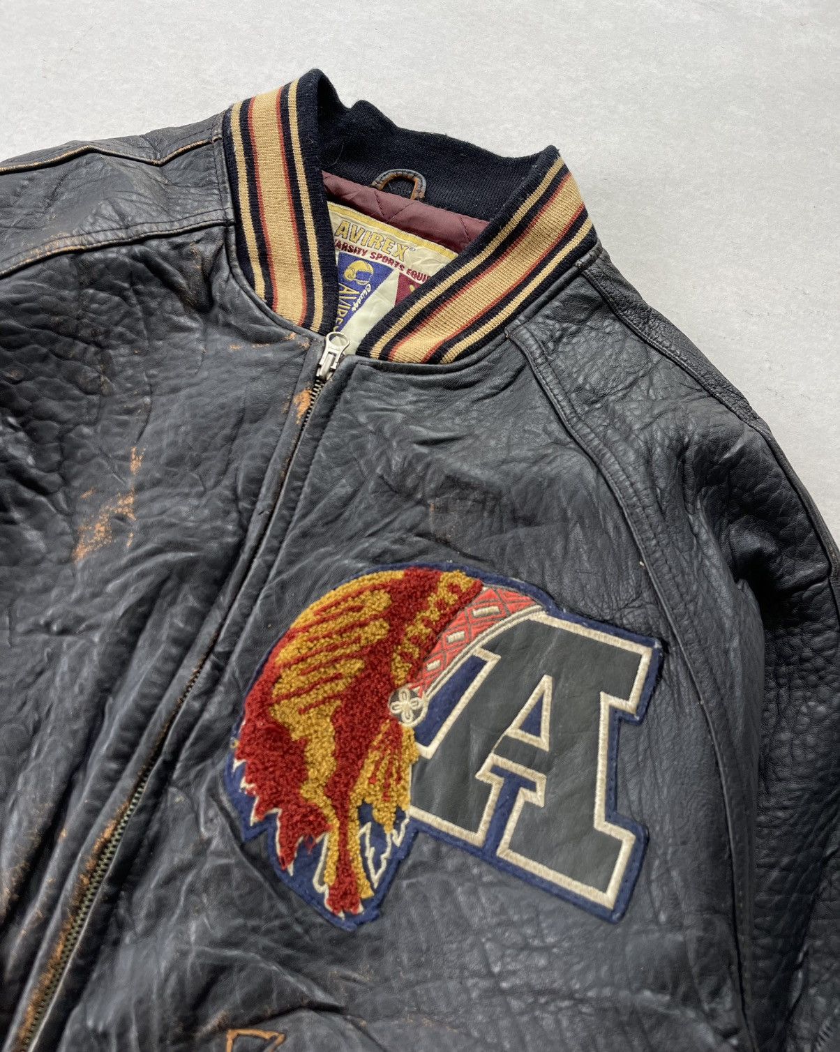 Avirex 🔥VINTAGE AVIREX TOMAHAWKS INDIAN LOGO LEATHER VARSITY JACKET Size US S / EU 44-46 / 1 - 6 Thumbnail