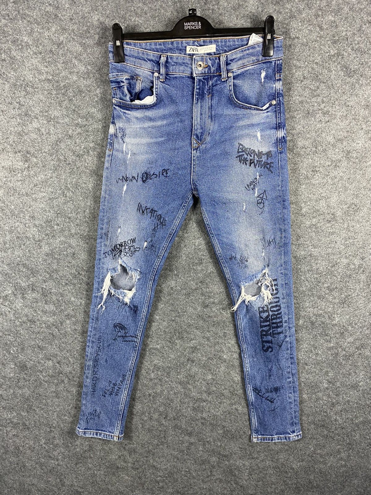 image of Distressed Denim Zara Man Denim Jeans in Blue, Men's (Size 29)