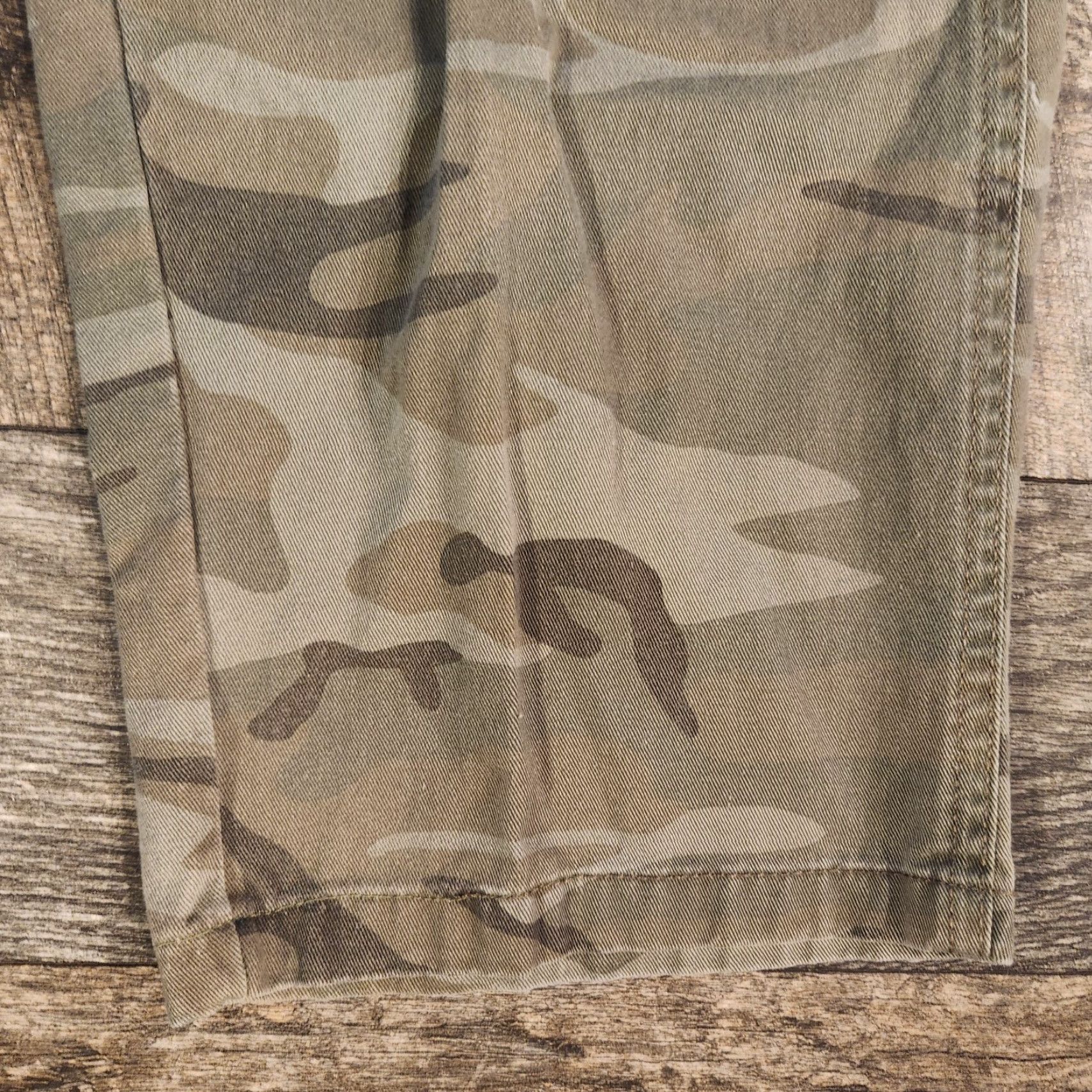 Wrangler Wrangler Cargo Pants Mens 30x29 Camouflage Gray Army Grunge Skater Cargo Pants 30x29 Casual Travel Men Regular Sawkus Size US 30 / EU 46 - 3 Thumbnail