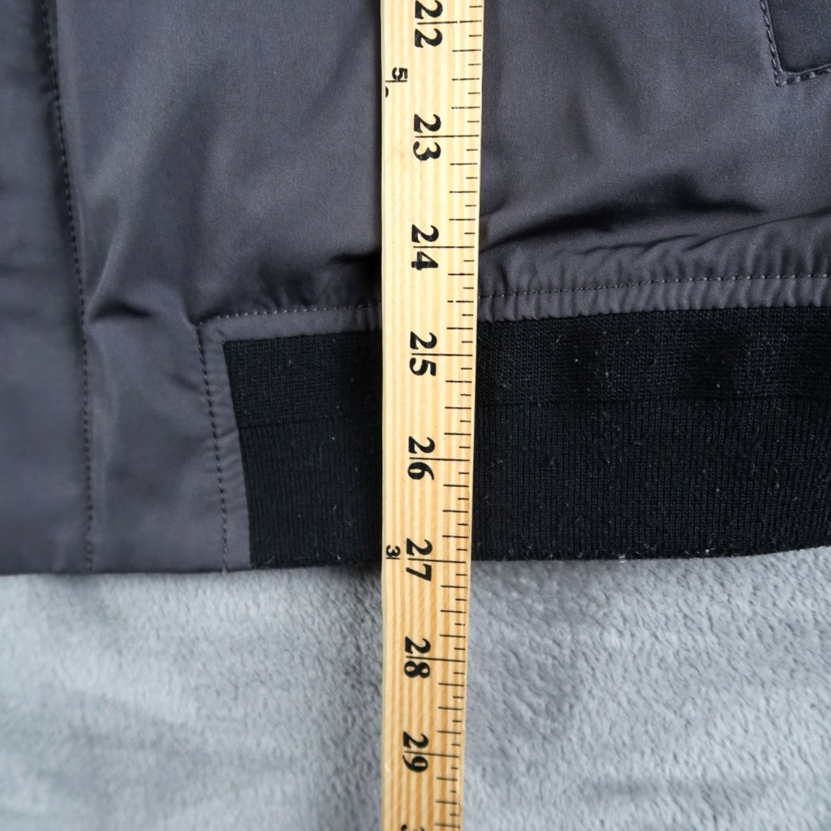 Banana Republic Banana Republic Full Zip Water Resistant Bomber Jacket Men L Gray Size US L / EU 52-54 / 3 - 6 Thumbnail