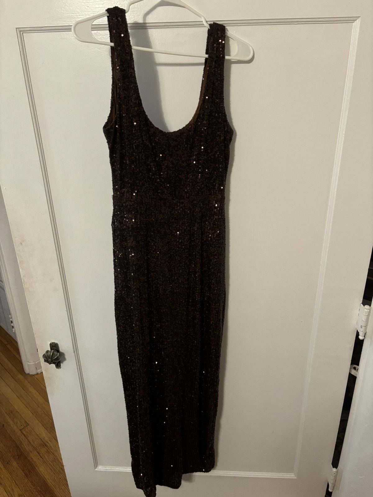 Bebe Bebe scoop neck sequin evening gown Size M / US 6-8 / IT 42-44 - 4 Thumbnail