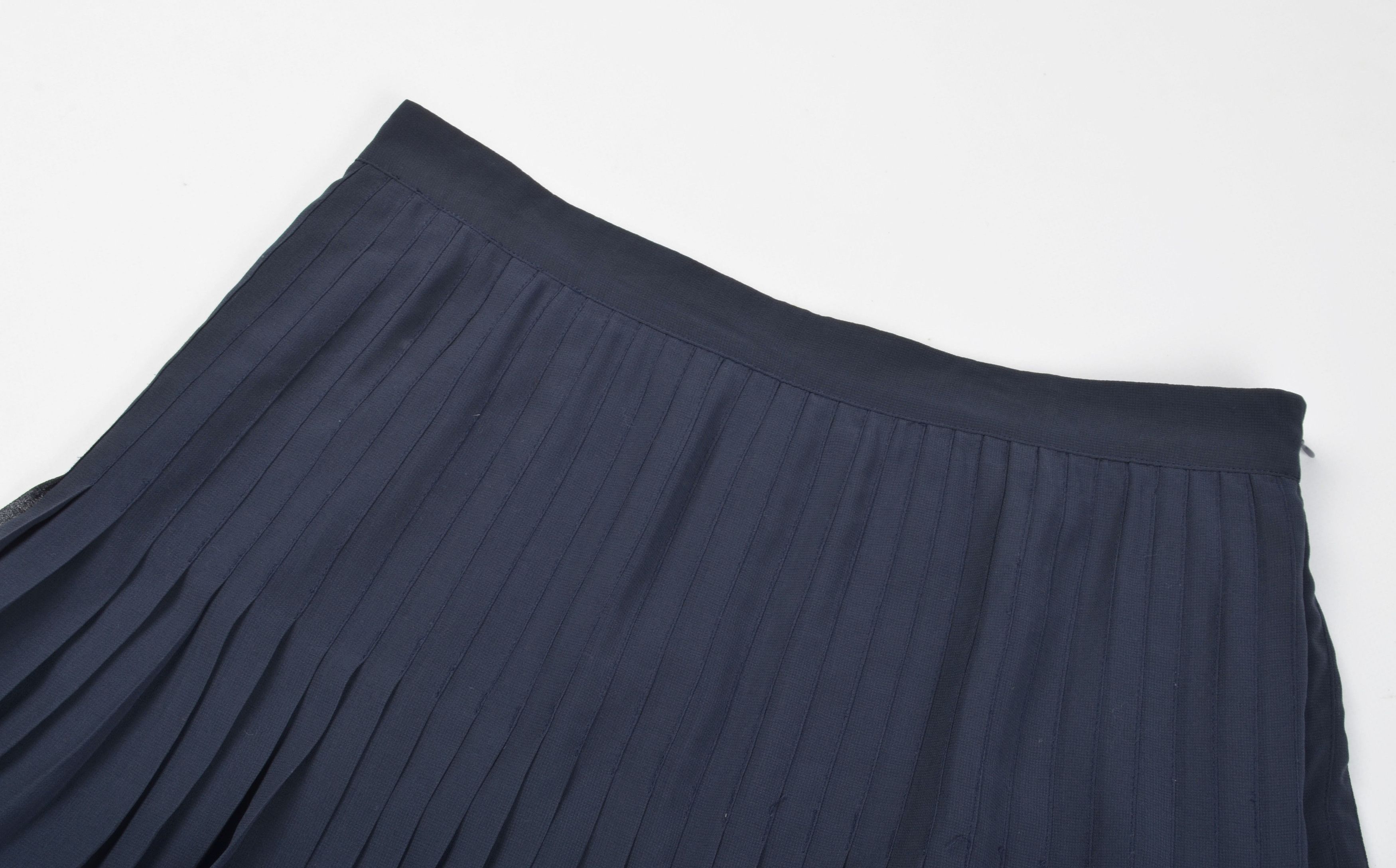 Armani Exchange Armani Exchange Y2K Pleated Coquette Mesh Mini Skirt Size 28" / US 6 / IT 42 - 4 Thumbnail
