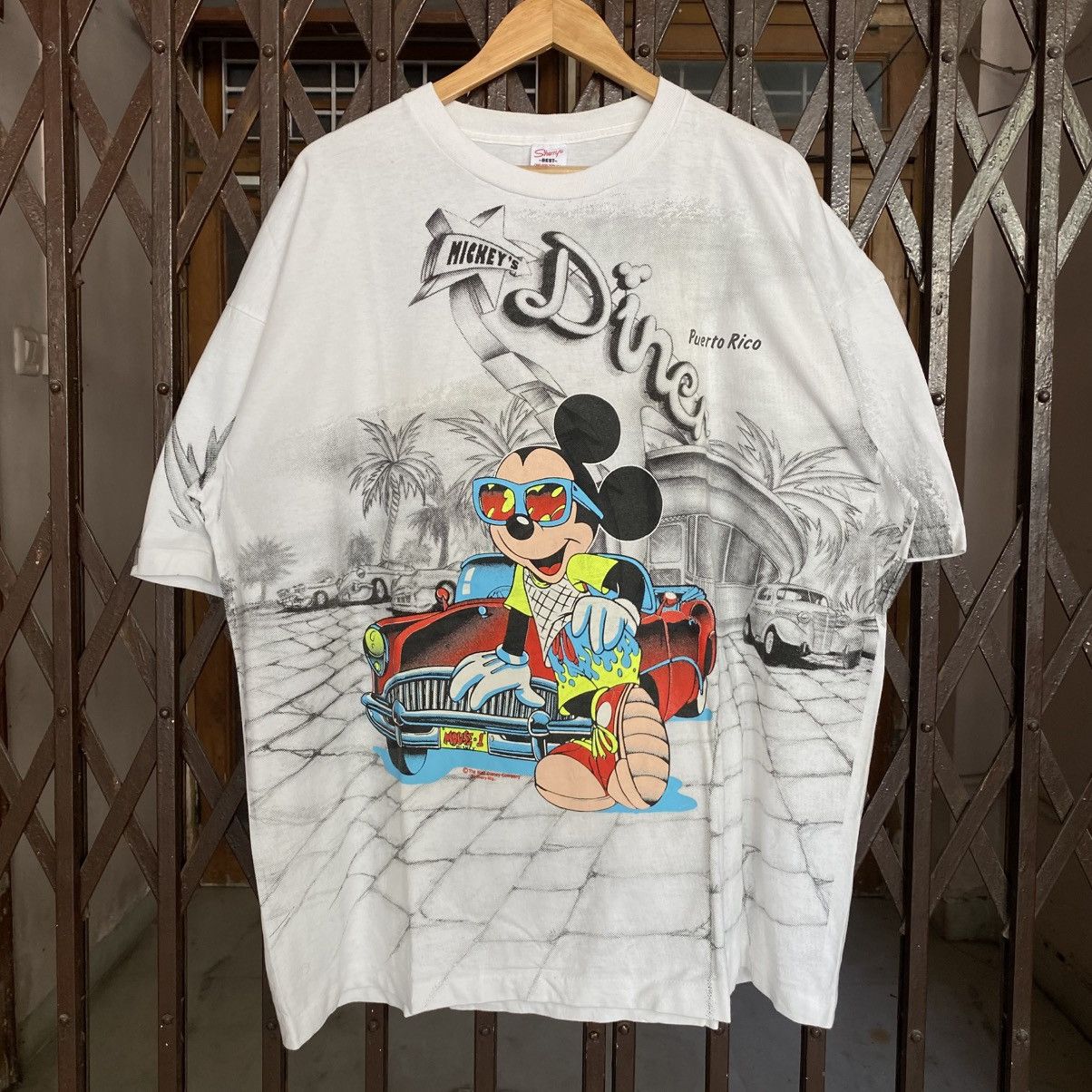 Band Tees Vintage Mickey Mouse Disney all over print shirt Size US XL / EU 56 / 4 - 1 Thumbnail