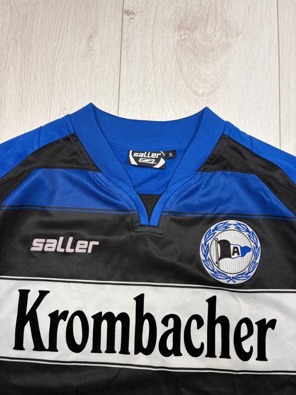 Vintage Saller Arminia Bielefeld Jersey DSC Vintage 2009/2010 Size US S / EU 44-46 / 1 - 3 Thumbnail