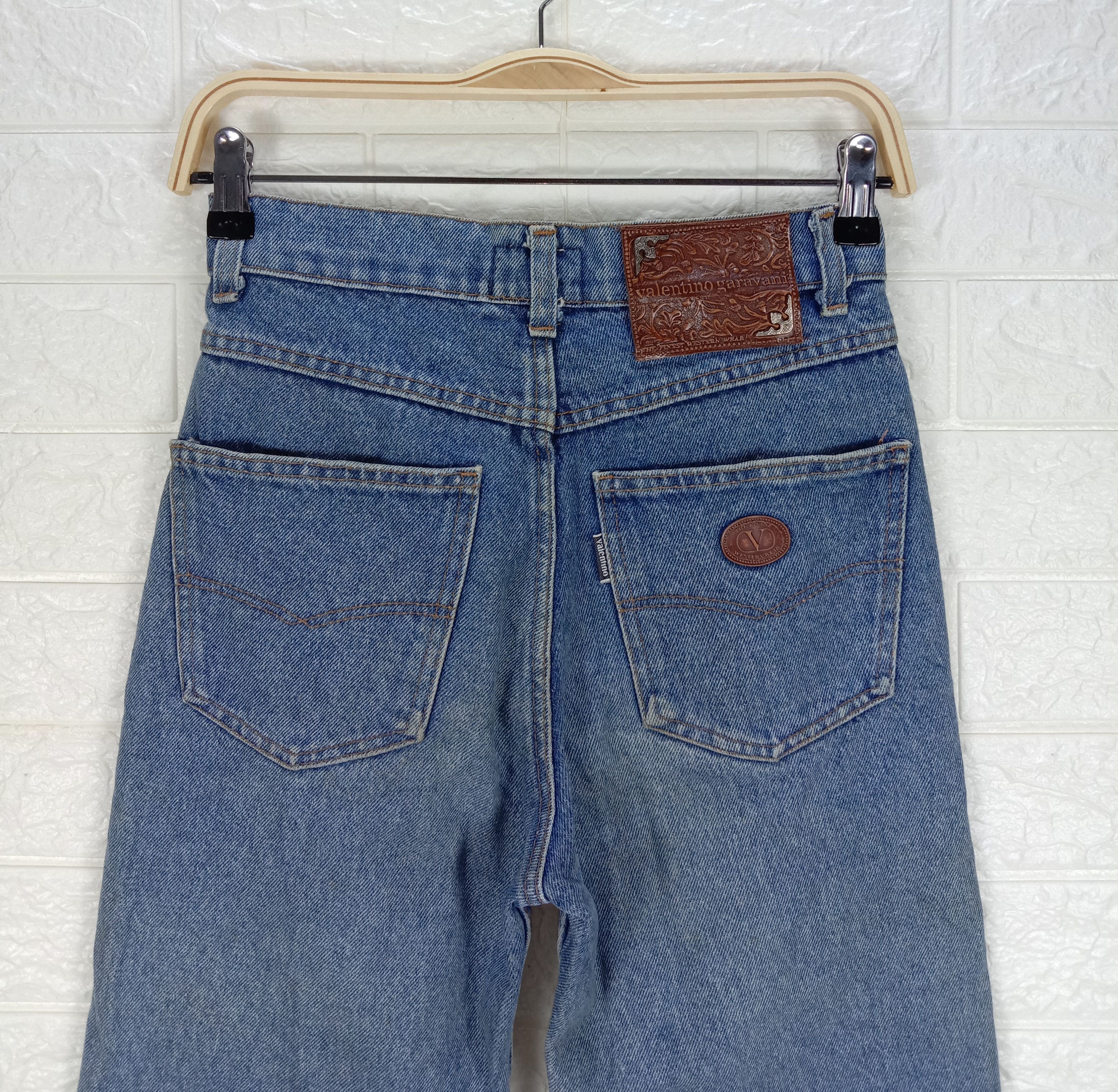 Valentino Vintage Valentino Garavani Blue Wash Jeans Size 26" / US 2 / IT 38 - 6 Thumbnail