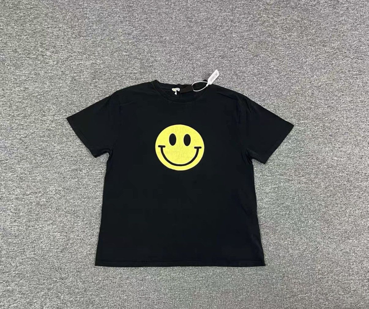Loewe Loewe Smile Face Short Sleeve T-Shirt J16 Size US L / EU 52-54 / 3 - 1 Thumbnail