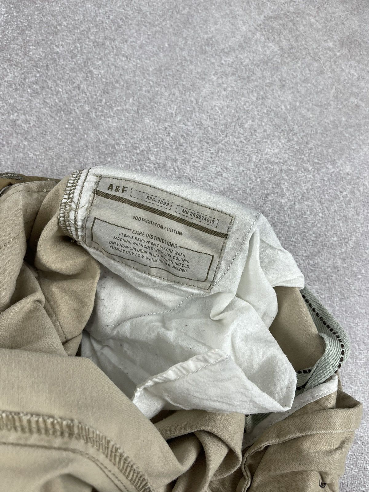 Abercrombie & Fitch × Vintage Vintage Abercombie & Fitch Cargo Shorts Men’s Size 34 Size US 34 / EU 50 - 9 Thumbnail