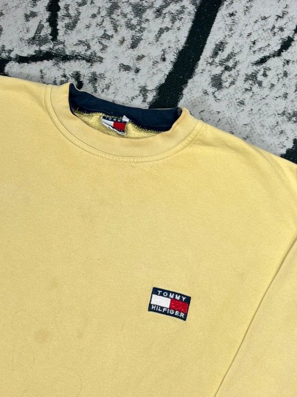 Tommy Hilfiger Vintage Tommy Hilfiger logo sweatshirt XL yellow Size US XL / EU 56 / 4 - 5 Thumbnail