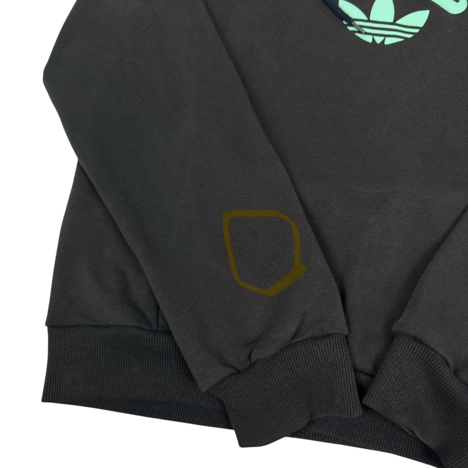 Adidas × Japanese Brand × Vintage Adidas Men Black Trefoil Logo Long Sleeve Pullover Hoodie 42 Size US S / EU 44-46 / 1 - 8 Thumbnail