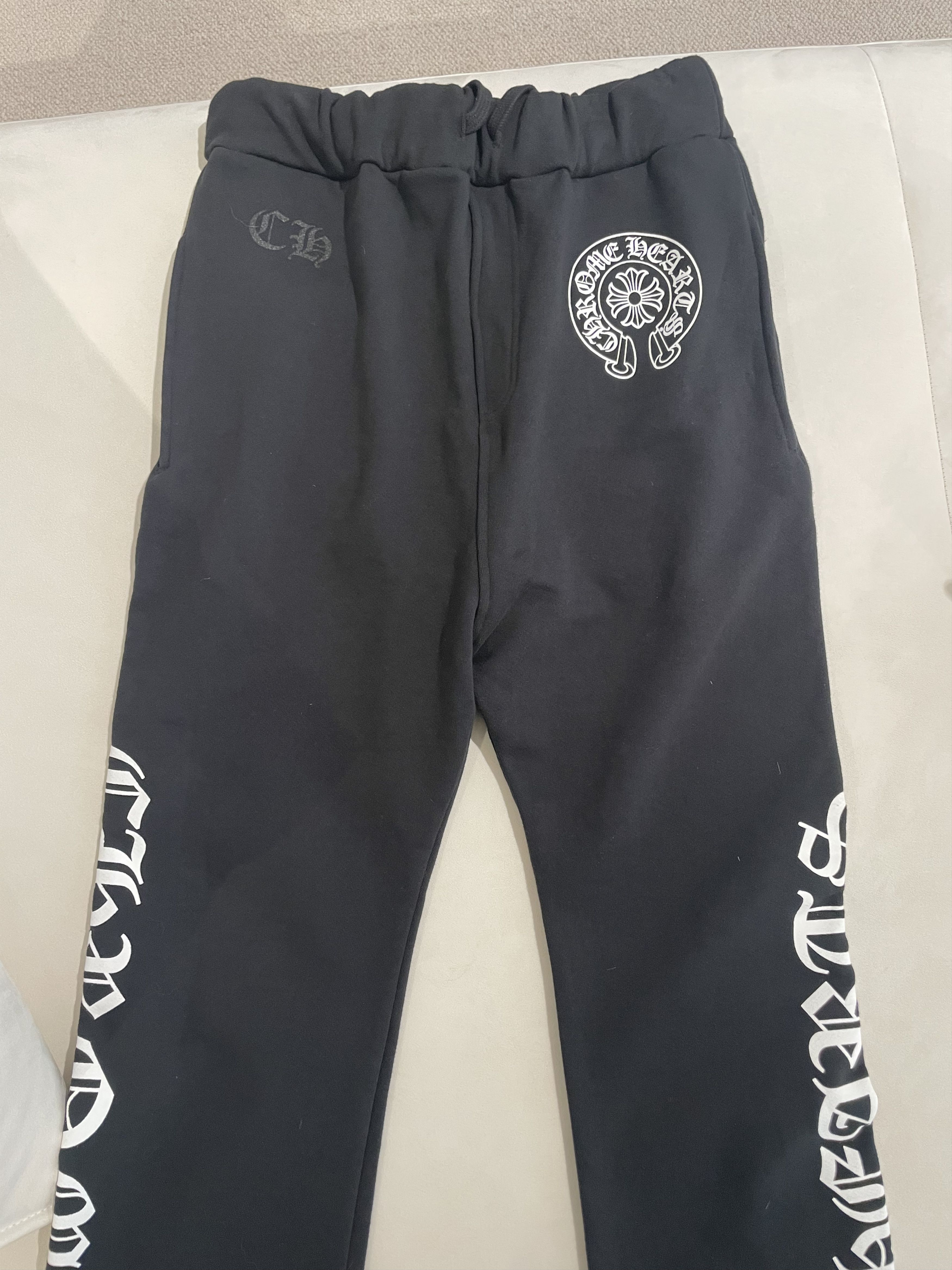 Chrome Hearts Chrome Hearts Horseshoe Script Sweatpants Size US 31 - 3 Thumbnail