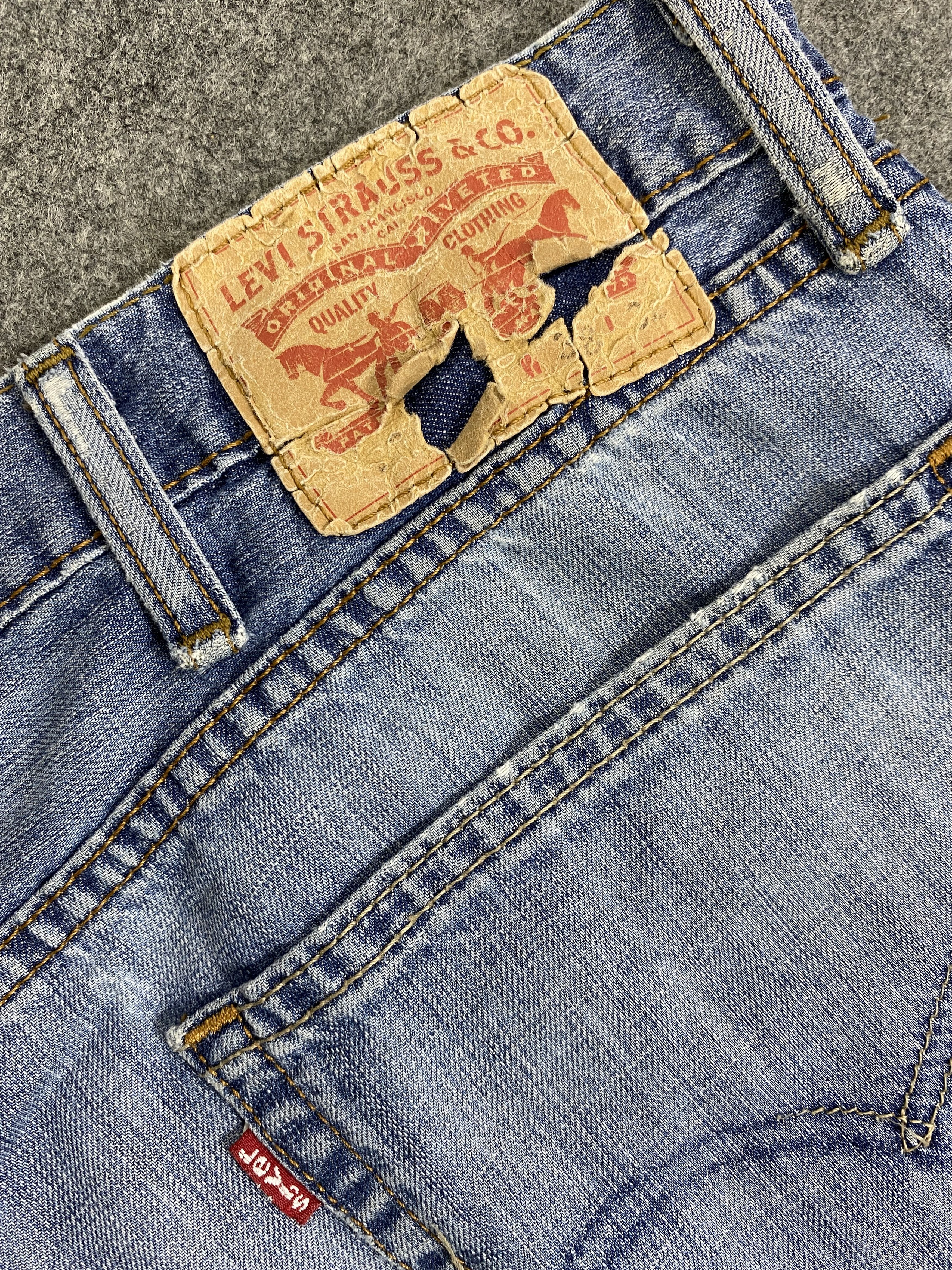 Japanese Brand Light Wash Vintage Levi's 505 Jeans 40x32 Denim JN2146 Size US 40 / EU 56 - 10 Thumbnail