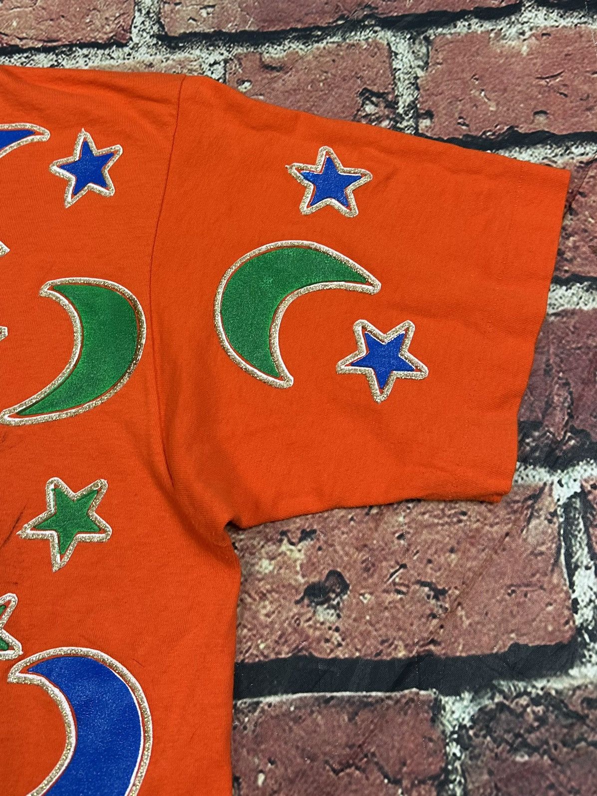 Fruit Of The Loom Vintage 90s Halloween Bear FREEZE All Over Print T-Shirt Size US XL / EU 56 / 4 - 8 Thumbnail