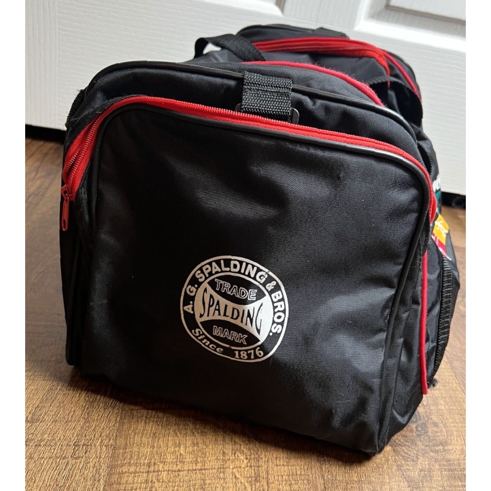 Spalding VINTAGE Spalding Duffle Bag Travel Gym Black /Red Sports Retro 90s Print Bag Nylon Canvas Unisex Adults Large Size ONE SIZE - 4 Thumbnail