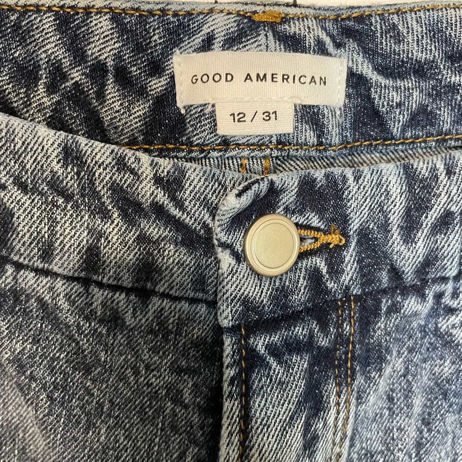 Good American Good American High Rise Jeans 12/31 Classic Distressed Denim Size 34" / US 12 / IT 48 - 5 Thumbnail