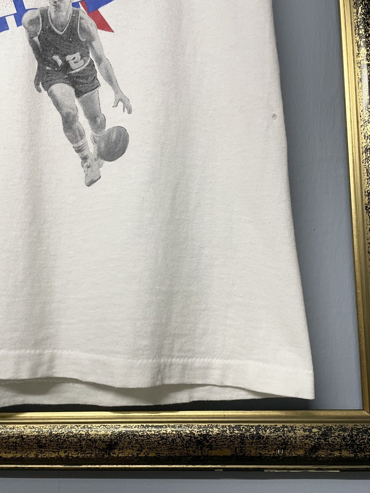 Nike Vintage 90s Designer Nike Land Of The Free Nba Og Tshirt Size US M / EU 48-50 / 2 - 6 Thumbnail