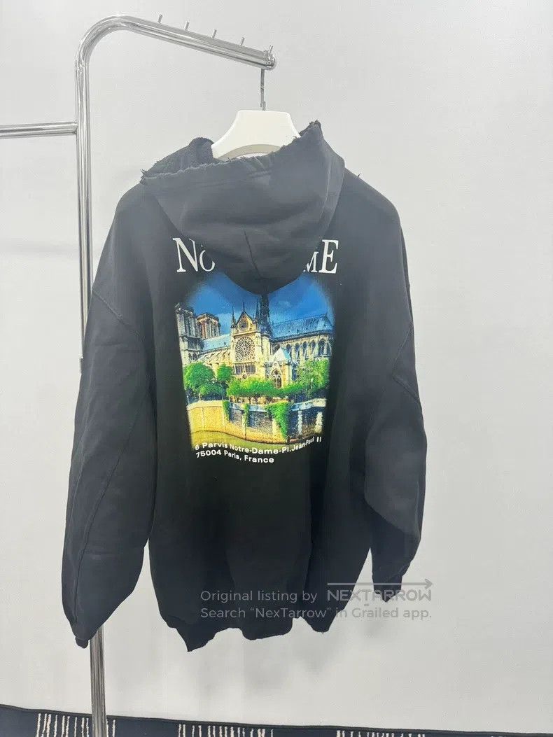 Balenciaga Balenciaga Castle Building Pattern Sweatshirt Size US S / EU 44-46 / 1 - 2 Thumbnail