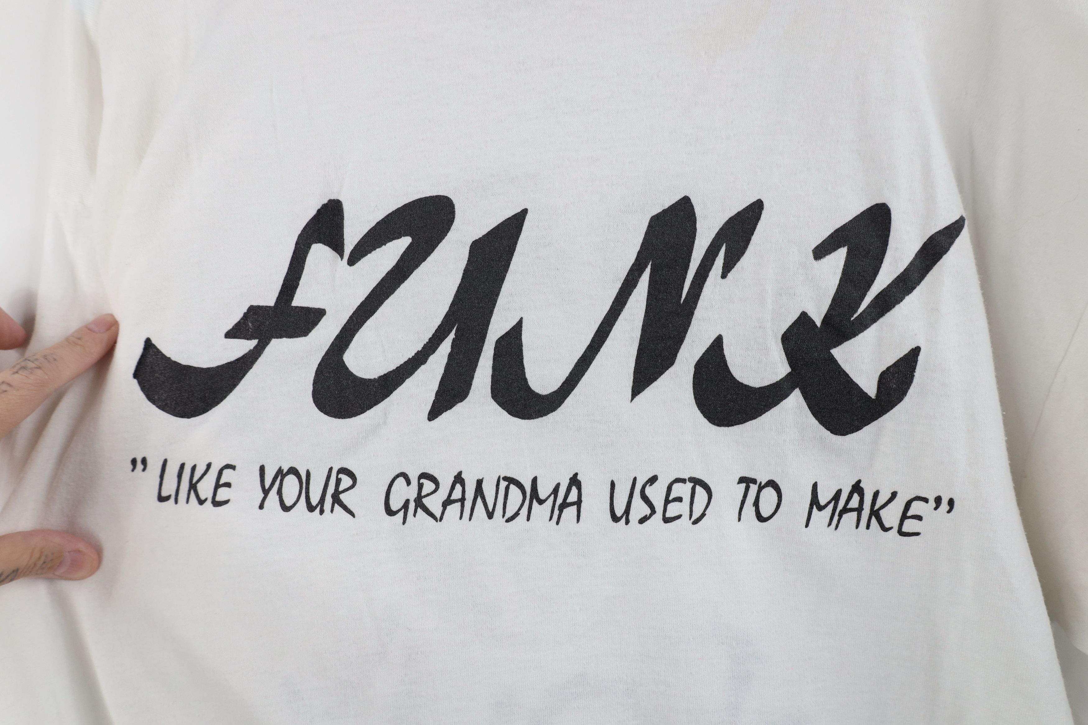 Vintage Vintage 90s Streetwear World Soul Funk Music T-Shirt White Size US L / EU 52-54 / 3 - 10 Thumbnail