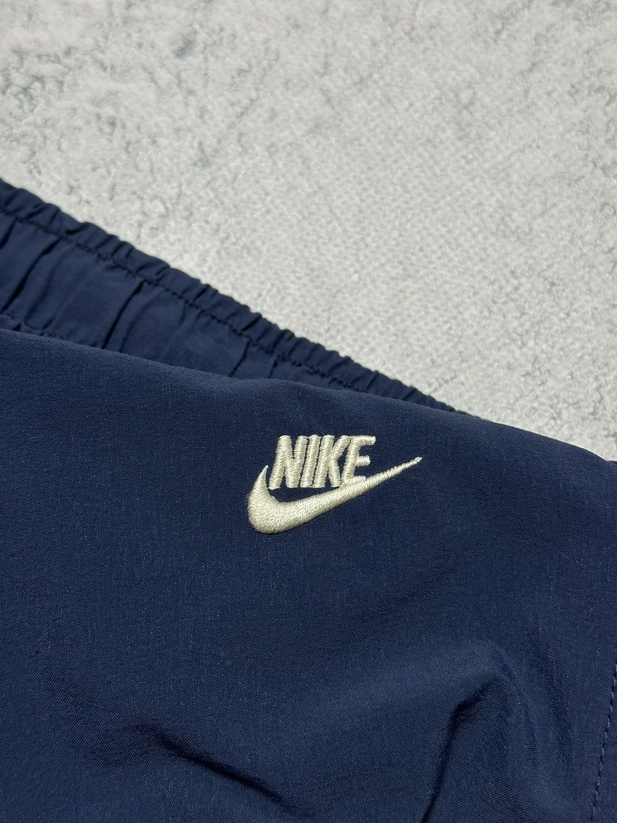 Vintage Vintage Nike Dri-Fit Nylon Track Pants Joggers Size US 34 / EU 50 - 9 Thumbnail