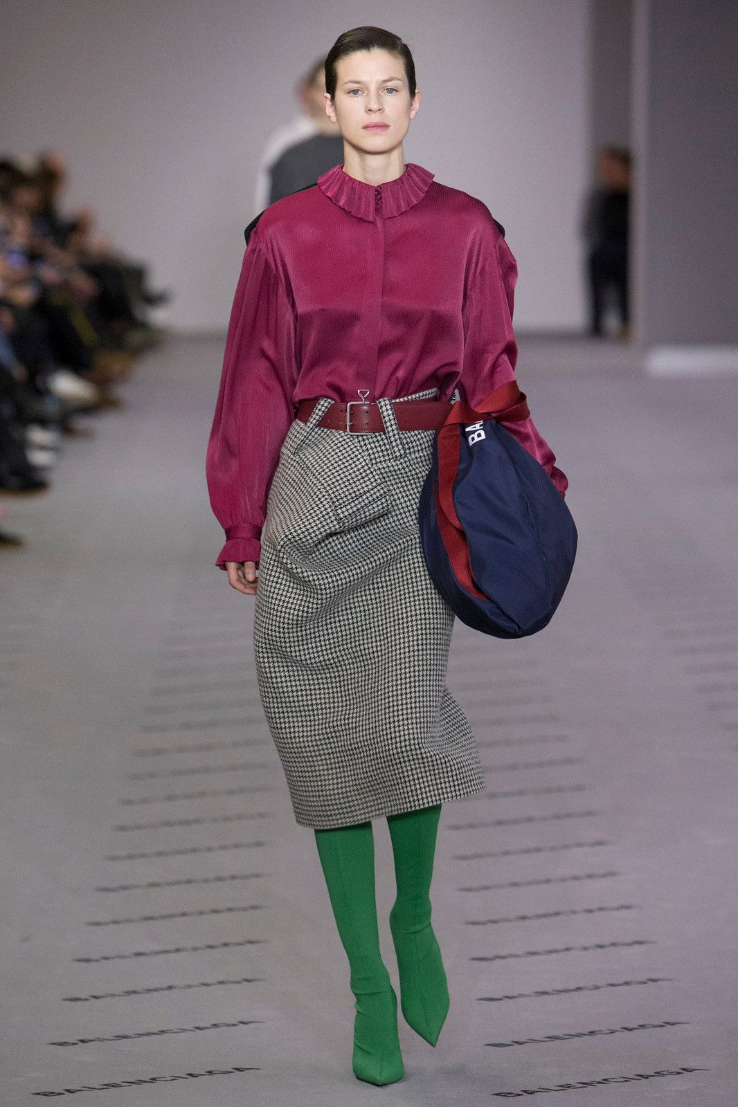 Balenciaga FW2017 Runway Car Mat Shirt Size US S / EU 44-46 / 1 - 15 Thumbnail