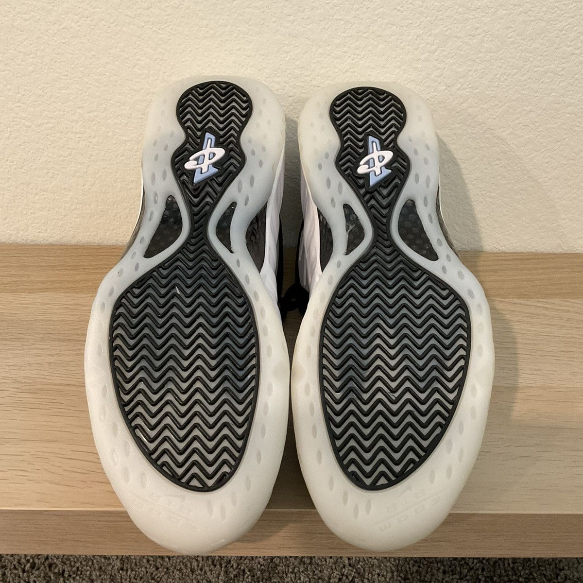Nike Nike Air Foamposite One Size US 11 / EU 44 - 5 Thumbnail