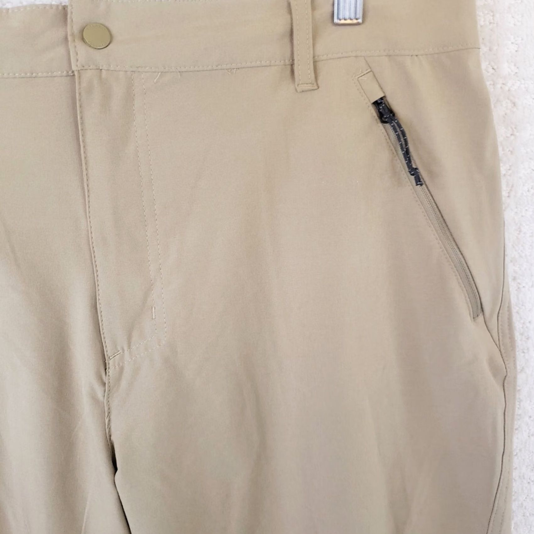 Vintage Columbia Shorts Mens 38 Tan Beige 10 Inseam Quick Dry Fishing Stretch Pockets Moisture Wicking Regular Fit Casual Activewear Summer Fall Spring (Mens) Size US 38 / EU 54 - 4 Thumbnail