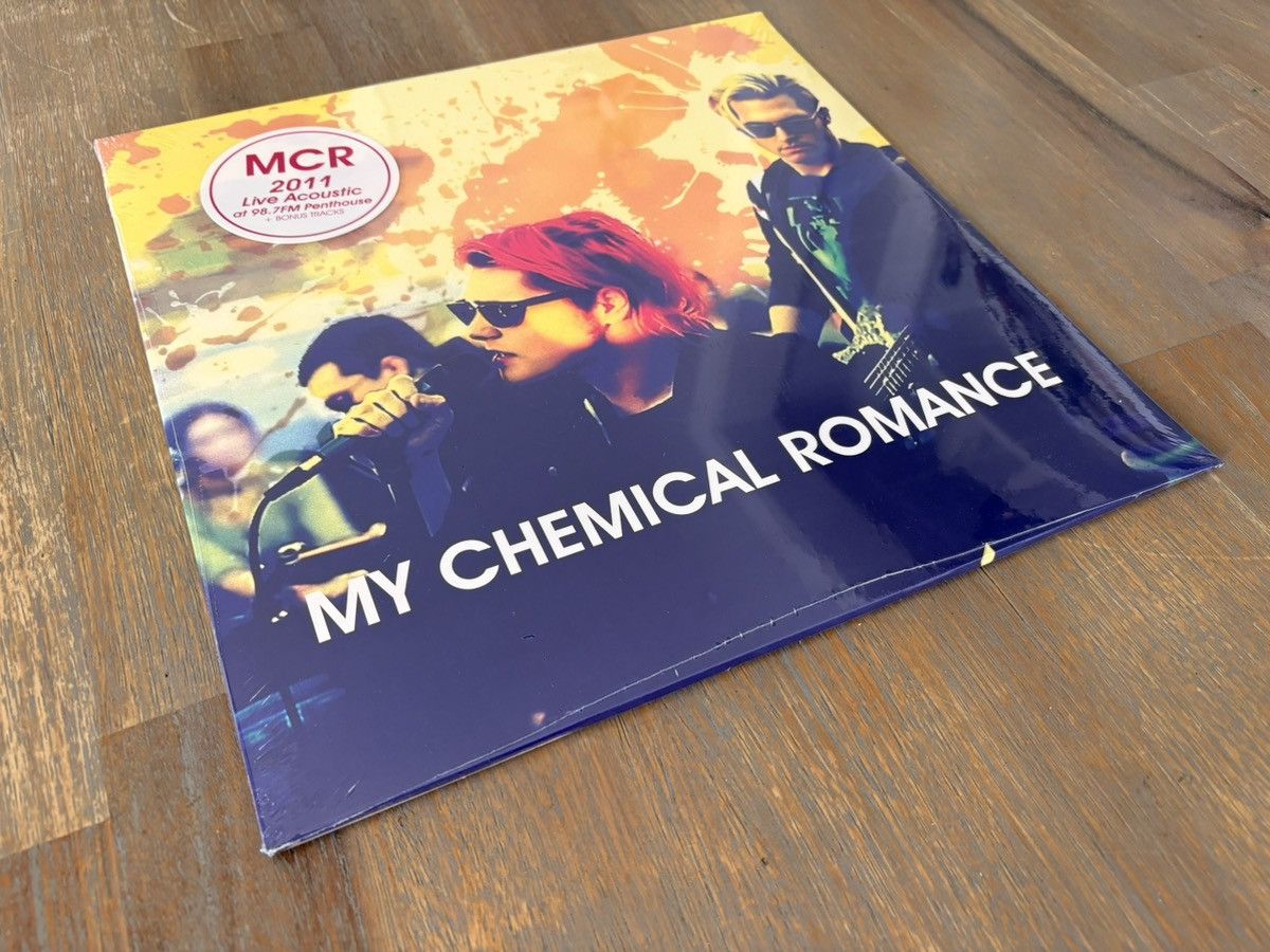 Other My Chemical Romance 2011 Live Acoustic At 98.7 FM Penthouse Size ONE SIZE - 5 Thumbnail