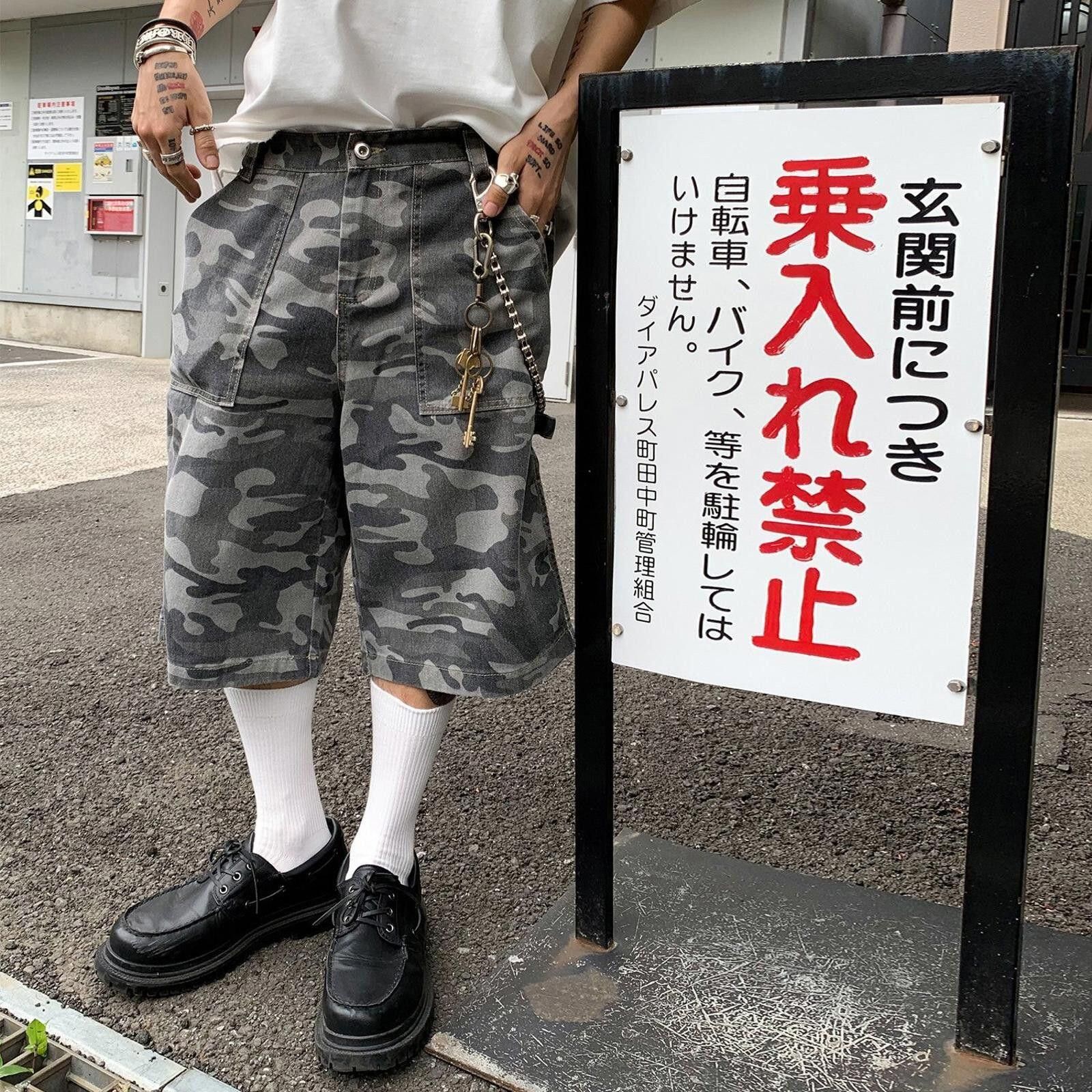 Other Gray Cotton Baggy Camouflage Shorts, Cargo Shorts Size US 33 - 3 Thumbnail