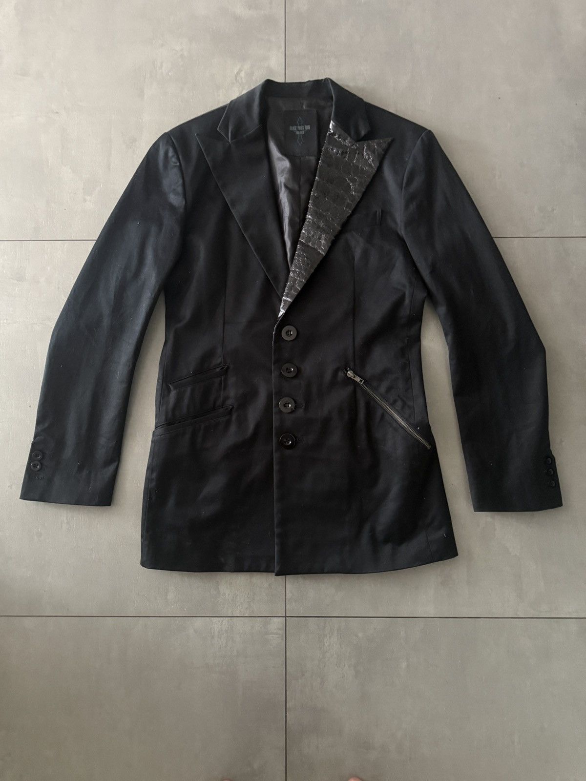 BP. Black Peace Now matching flared Suit and Pants croc pattern Size 38R - 8 Thumbnail