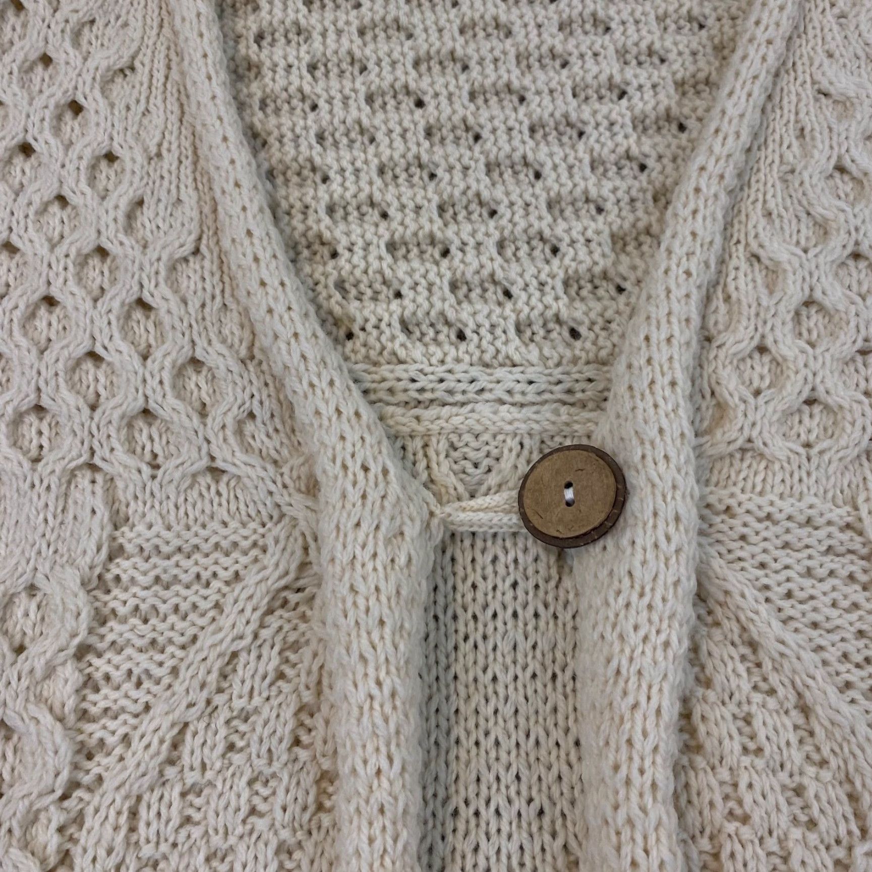Vintage VINTAGE KILRONAN Knitwear Poncho Sweater Cardigan Merino Wool Cableknit Women One Size Cream Size ONE SIZE - 3 Thumbnail