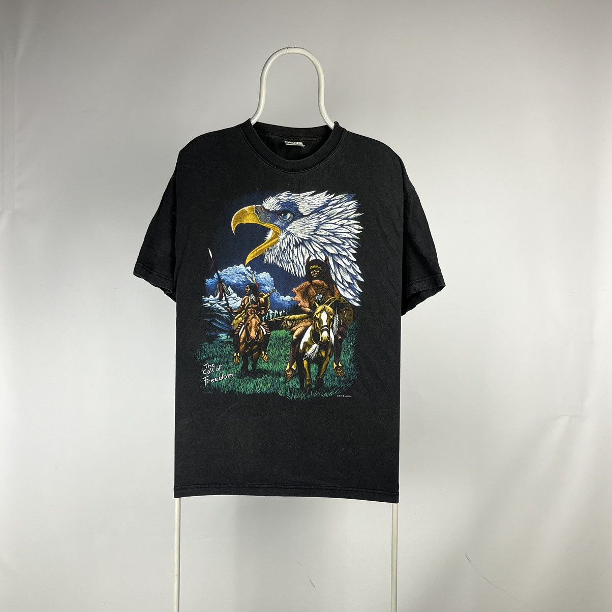 Band Tees Vintage Zip it London Tshirt the call of freedom size XL Size US XL / EU 56 / 4 - 1 Thumbnail